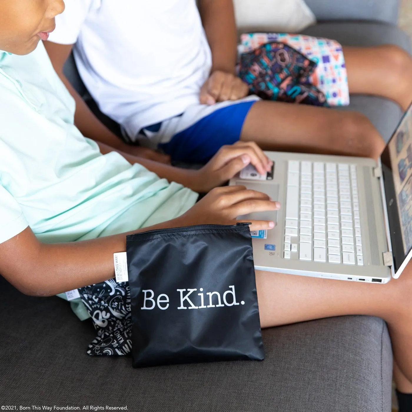 Bumkins BK1423  Reusable Snack Bag  Lg. 2pk Be Kind